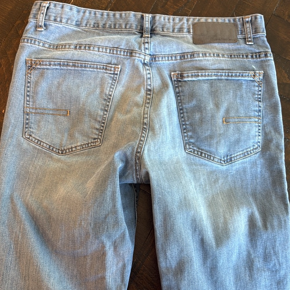Men's Light Blue Straight-Leg Jeans - Picture 5 of 6